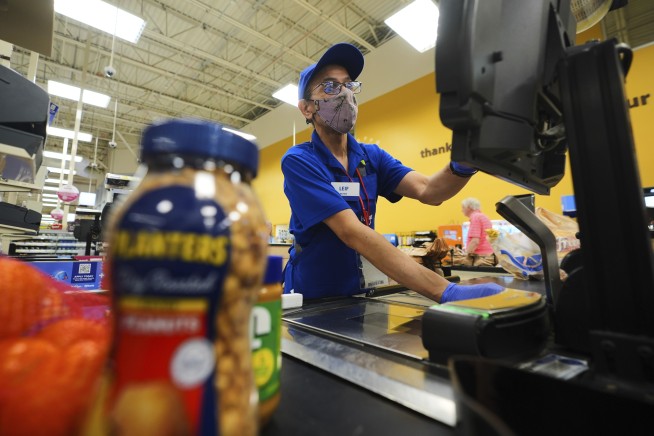 Retail sales up 0.6% in August from July even as tariffs hurt jobs and lead to price hikes