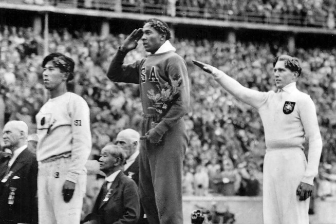 Luz Long's Olympic silver auctioned for nearly $500K