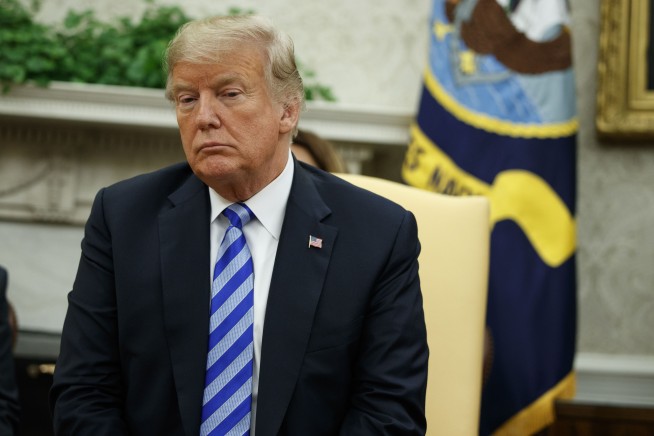 Trump blasts critical op-ed from anonymous senior official