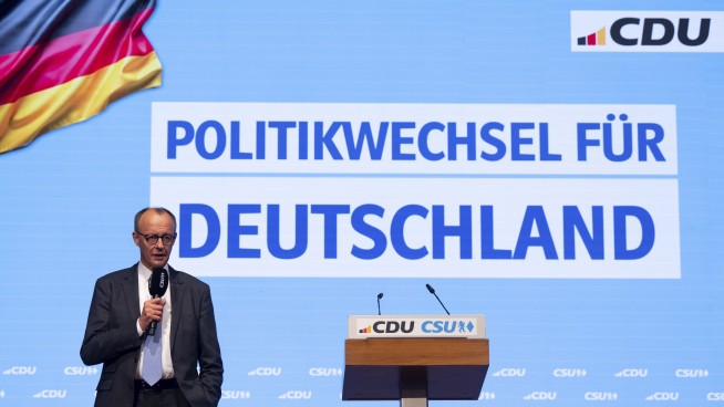 Leading contenders make their final appeals to German voters before a landmark election