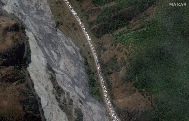 Over 194,000 Russians flee call-up to neighboring countries