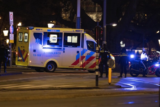 Amsterdam Apple shop hostage-taker sought 200M-euro ransom