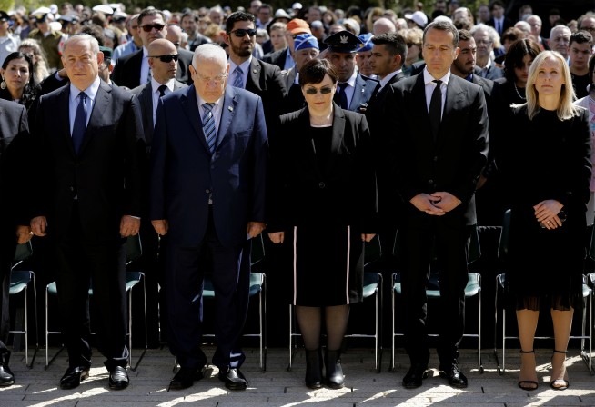 Siren wails as Israel marks annual Holocaust Remembrance Day