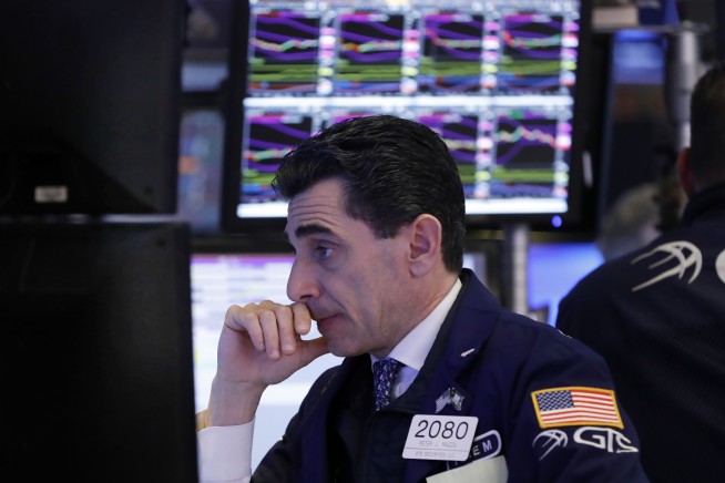Markets Right Now: US stocks drift to a mostly lower close