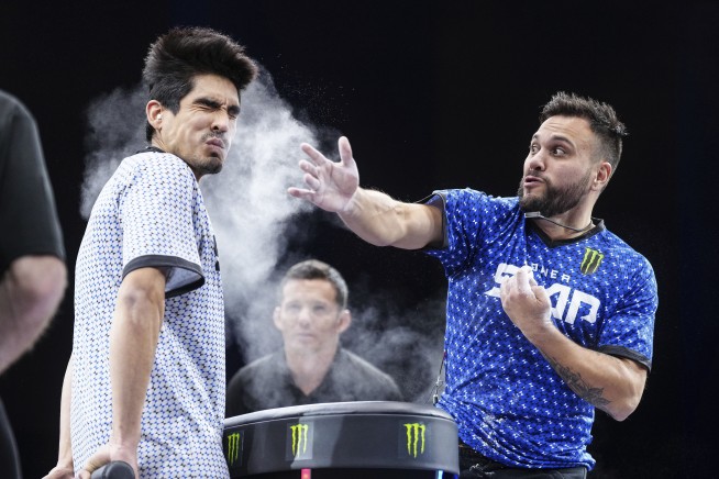 Slap fighting: The next big thing, or unsporting stupidity?