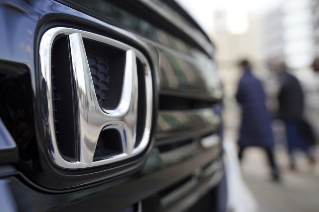Honda recalls select Accords and HR-Vs over missing piece in seat belt pretensioners