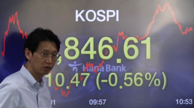 Stocks end higher as Amazon, Netflix pull away from pack