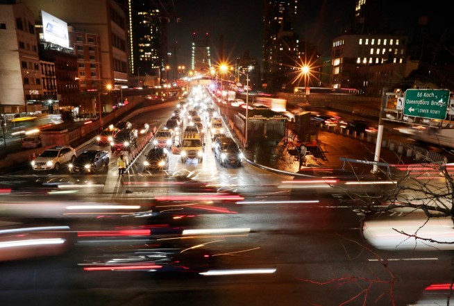 Trump team wants to roll back Obama-era mileage standards