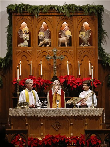 AP PHOTOS: Christmas celebrated near and far