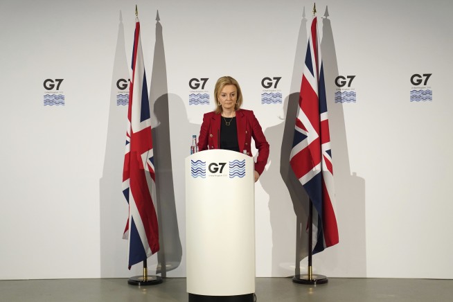 G7 warns Russia of 'massive' consequences if Ukraine invaded