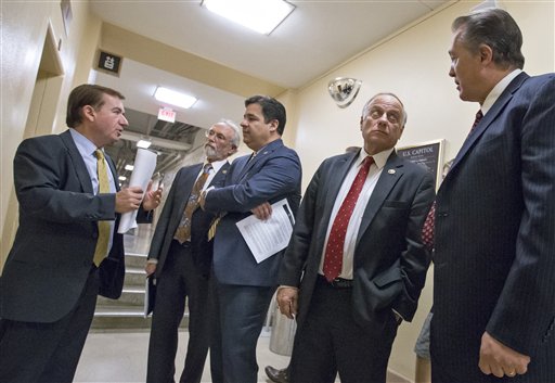 House votes to curb Syrian refugees, snubs Obama veto threat