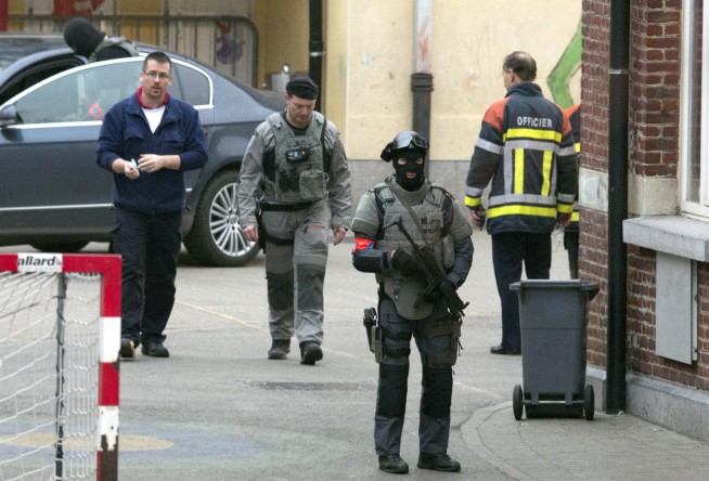 Paris attacks fugitive Abdeslam arrested in Brussels raid