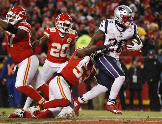 Patriots make 3rd straight Super Bowl, beat Chiefs 37-31 OT