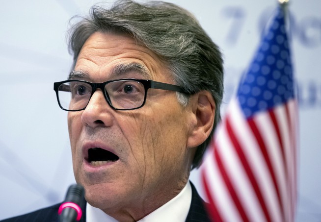 Energy chief Perry asked to testify in impeachment inquiry