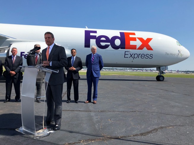 FedEx severs ties with Amazon