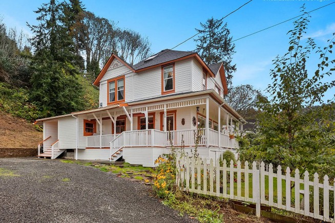 Fan buying famed ‘Goonies’ house in Oregon, listed for $1.7M