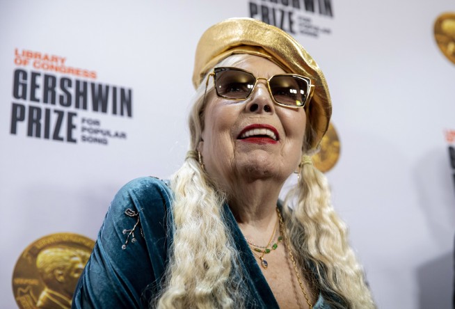 Joni Mitchell honored with Gershwin Prize at tribute concert
