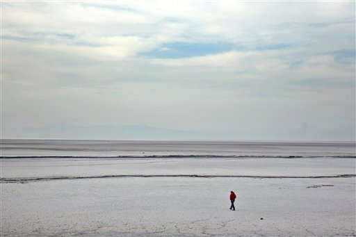 Saving dying lake is priority for Iranian leader