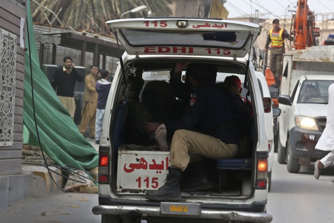 Suicide bomber kills 28, wounds 150 at mosque in NW Pakistan