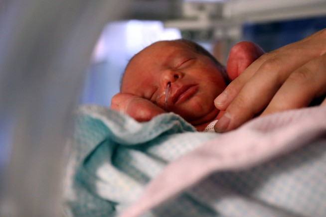 Oregon parents welcome identical triplet girls in rare event