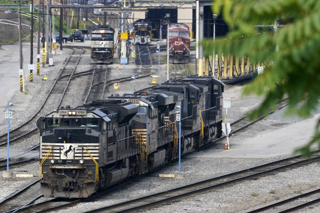 US economy grew 3.2% in Q3, an upgrade from earlier estimate