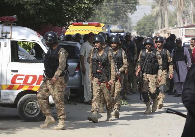 Gunmen storm Chinese Consulate in Pakistani city of Karachi