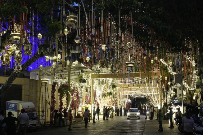 An Indian billionaire’s son is married after lavish celebrations that spotlight his global clout