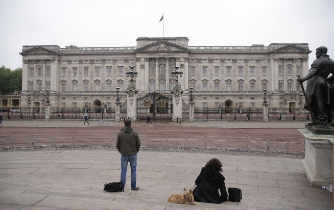 Palace: Prince Philip will stop carrying out engagements