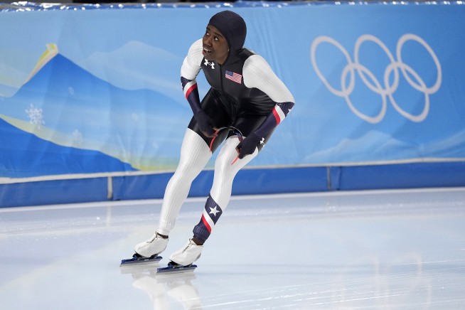 No slip this time: Jackson wins Olympic speedskating gold