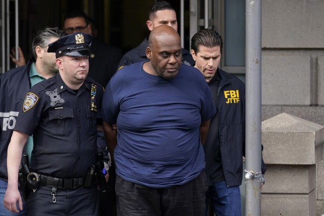 'Prophet of Doom' pleads guilty in Brooklyn subway attack