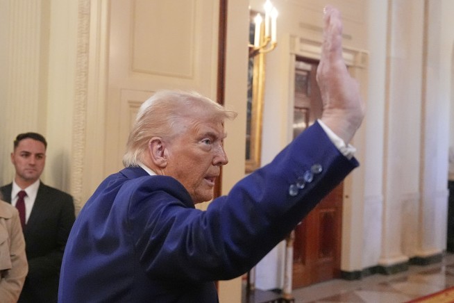 Trump reverses Biden rule restricting water usage for showerheads and other home appliances