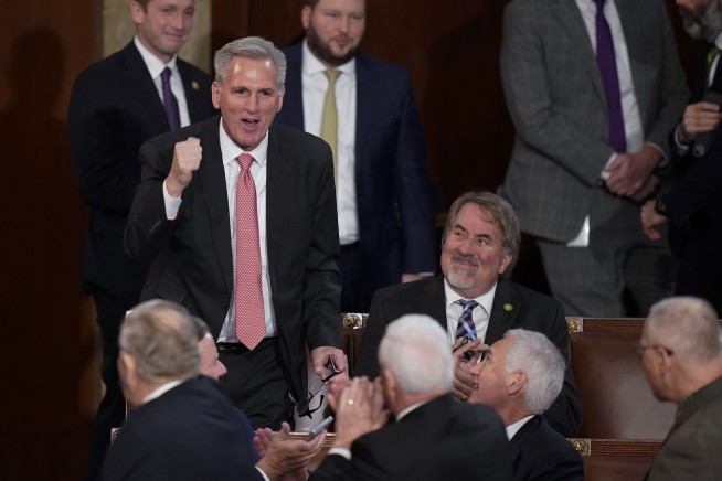 McCarthy offers deal to end standoff in House speaker fight