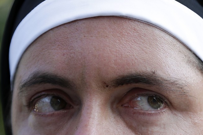 Nun in iconic Italy quake photo texted friends 'adieu'