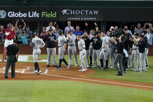 Yankees star Judge hits 62nd homer to break Maris' AL record
