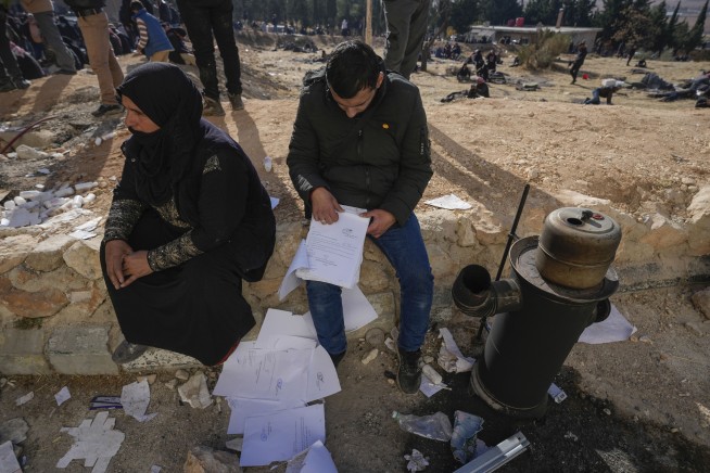 Syrian rebels free prisoners from Assad's notorious dungeons who celebrate in Damascus streets