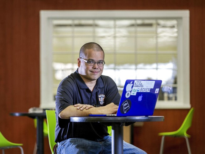 He rode into Alabama a tech savior, then swindled millions