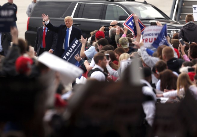 Trump rally sparks extraordinary stretch in Republican race