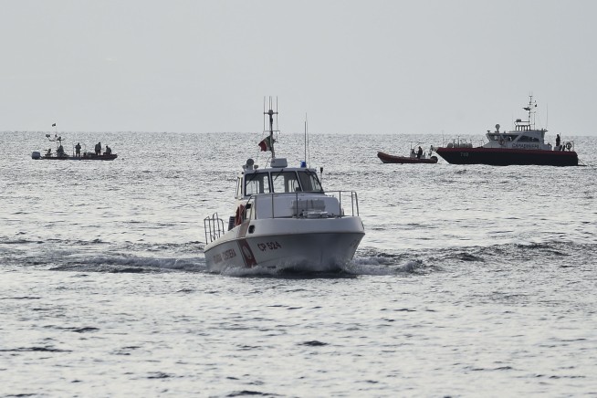 Divers recover 5 bodies from wrecked superyacht off Sicily; 1 still missing