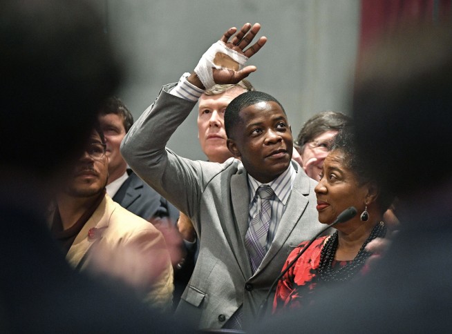 Waffle House suspect's ex-bosses asked FBI to keep, help him