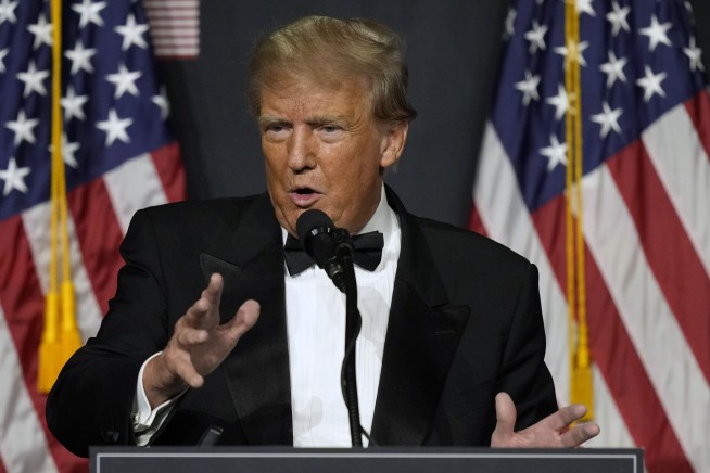 Musk restores Trump's Twitter account after online poll