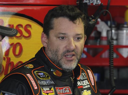 NASCAR's Stewart hits, kills driver on NY track