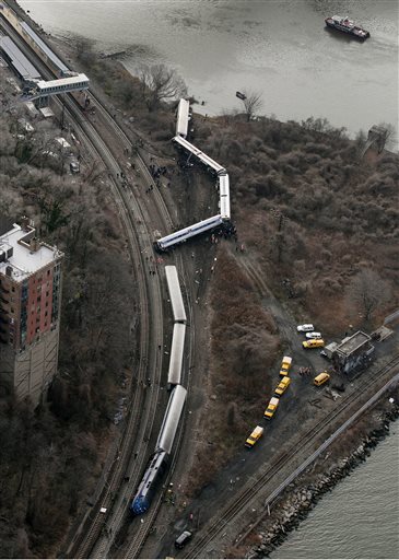 NY rail crash engineer had sleep woes, felt dazed