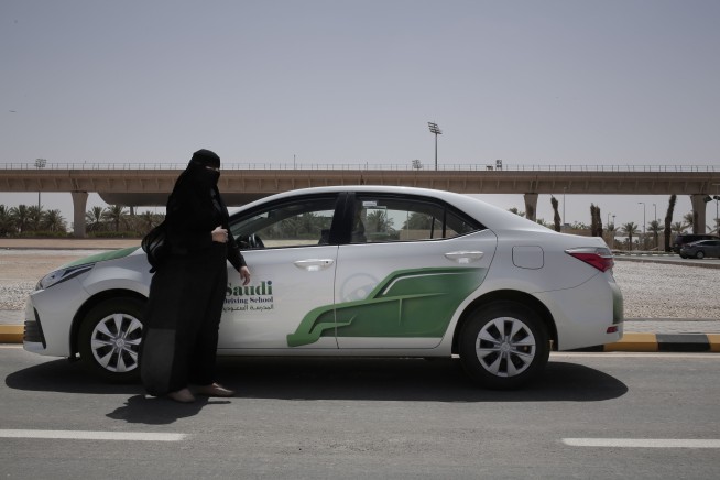 Saudi women are on the roads and driving as ban is lifted