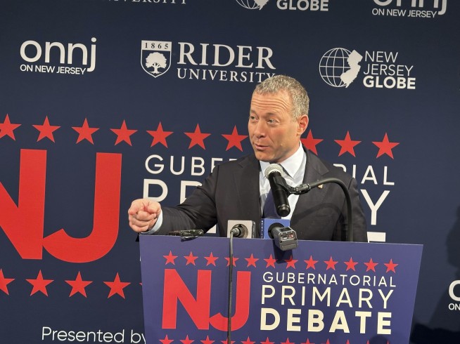 House lawmakers push to ban AI app DeepSeek from US government devices