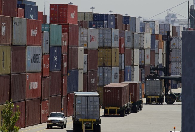 US and China near deal that would suspend planned tariffs