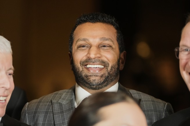 Veteran agent named as acting FBI director pending Senate confirmation of Trump's pick for post