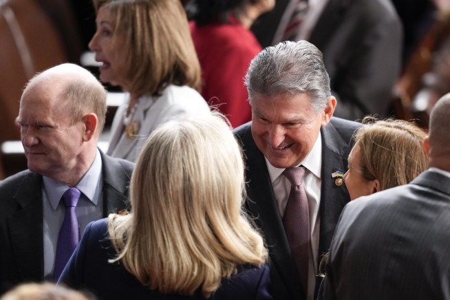 West Virginia Gov. Justice running for Manchin’s Senate seat