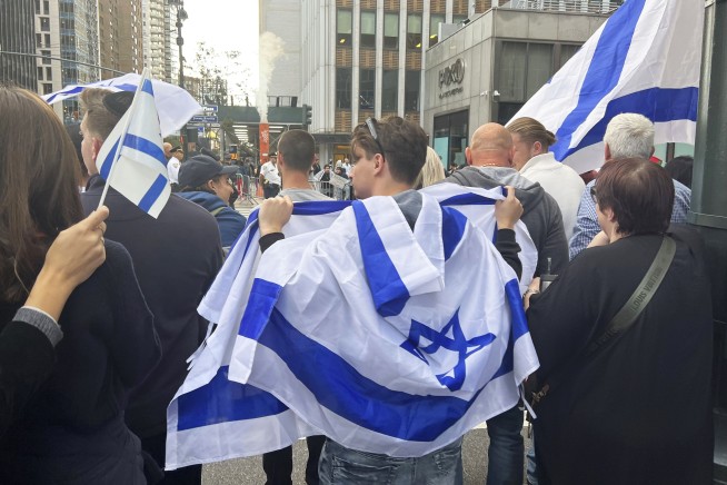 Israeli and Palestinian supporters rally across U.S. as Israel declares war after Hamas attack