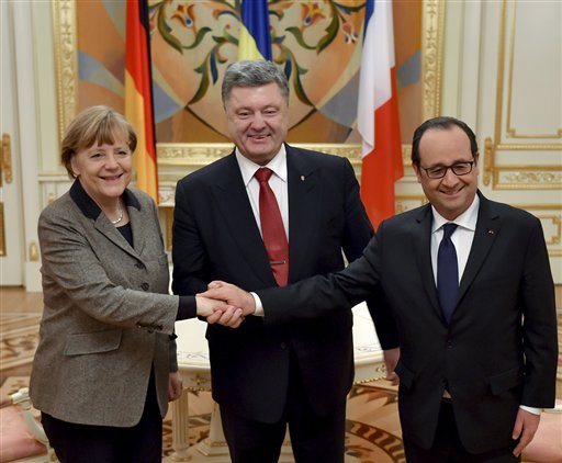 French, German leaders push new peace plan for east Ukraine