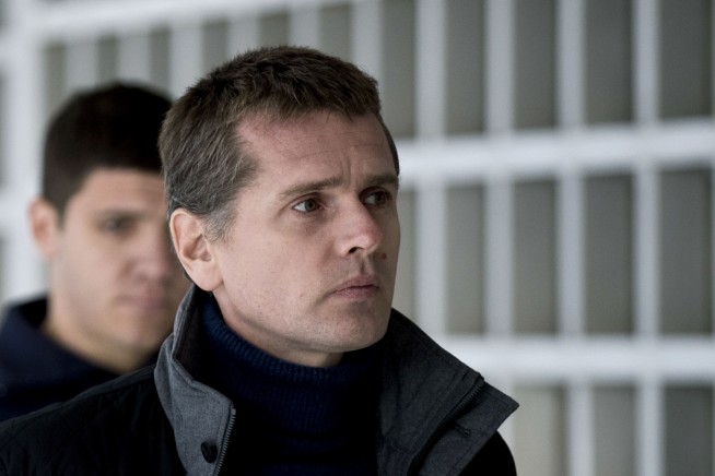 Trump upends US policy on Ukraine and says he and Putin have agreed to begin talks on ending the war